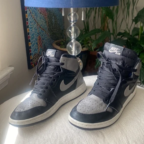 Nike Air Jordan Shoes - Picture 3 of 9